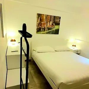 Apartment Castello Ground Floor, Venice
